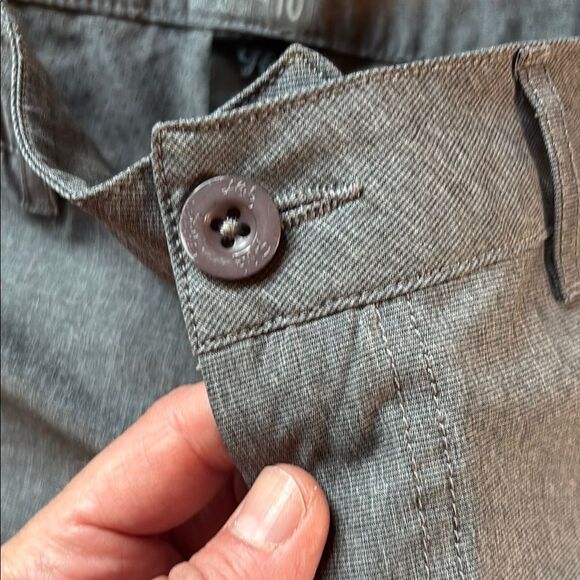 Huk Gray UV protection Shorts Athletic Stretch Casual - Picture 4 of 10